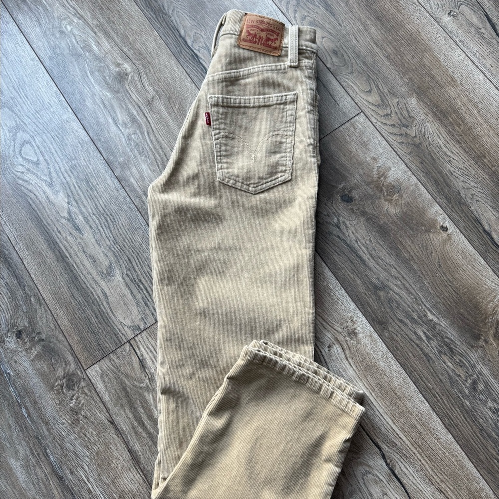 Levi's Corduroy Ribcage Ankle Pants in Beige